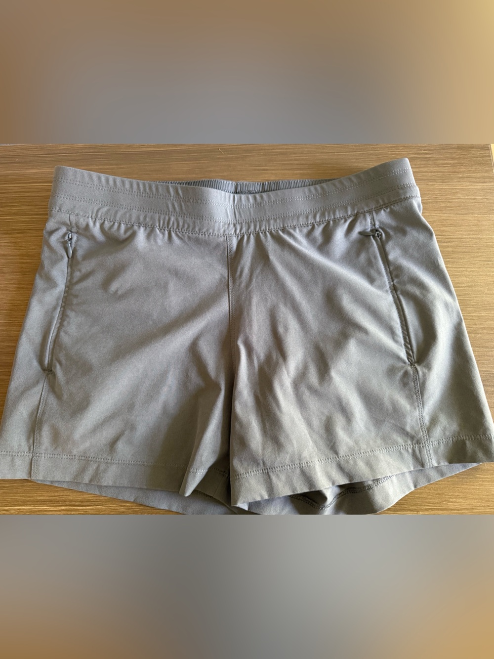 Women’s Kuhl shorts